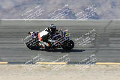 media/May-10-2025-Race Pace (Sat) [[db32fef2da]]/Vested/3-Bowl Set 1 (9am)/